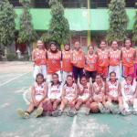 tim stiki putri berfoto bersama tim smkn 2 kediri